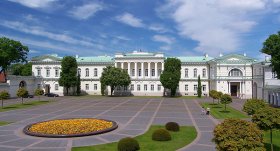 За время экскурсии по Вильнюсу мы увидим множество парадных ансамблей, среди которых особенно выделяется комплекс Президентского дворца.